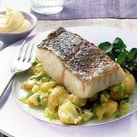 Grilled fish with new potato & spring onion crush_image