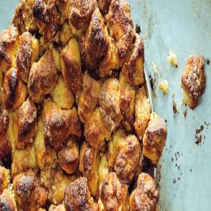 Hungarian Golden Pull-Apart Cake with Walnuts and Apricot Jam (Aranygaluska)_image