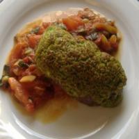 Rumpsteak mit Knoblauch-Kräuter-Kruste und warmen Tomatensalat_image