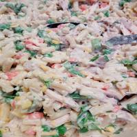 Betty's colourful ranch and chicken pasta salad image