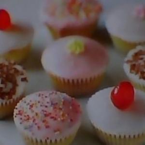 Iced Cupcakes_image