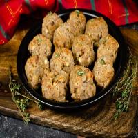 Sausage Meat Stuffing Balls with Apple and Chestnut_image