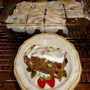 BONNIE'S FRUIT AND NUT BARS WITH RUM ICING_image