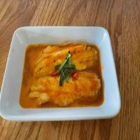 Bass Filet in Red Curry Sauce_image