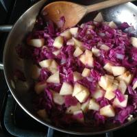 Red Cabbage and Apples_image