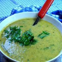 Light and Healthy Cauliflower Soup_image