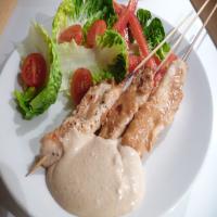 Grilled Chicken Skewers With Satay Sauce_image