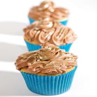 Mexican Chocolate-Pudding-Filled Cupcakes image