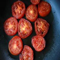 Pan Roasted tomatoes image