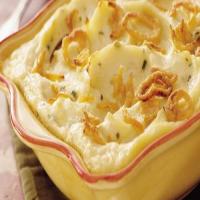 Make-Ahead Sour Cream and Chive Mashed Potatoes image