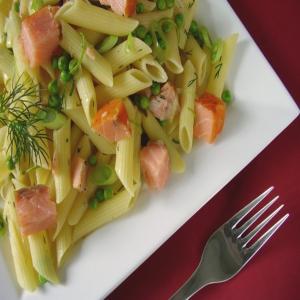 Penne With Smoked Salmon and Peas image