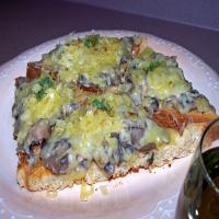 Mixed Wild Mushroom Saute on Toast Points (Rachael Ray)_image