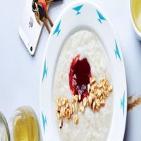 Brown Rice Porridge with Hazelnuts and Jam_image