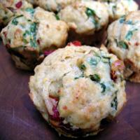 Savory Spinach, Feta, and Roasted Red Pepper Muffins_image
