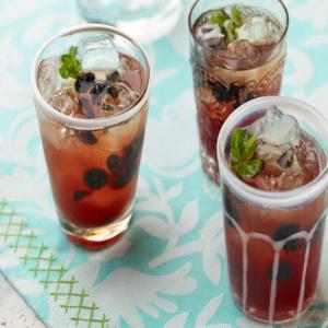 Earl Grey Tea and Blueberry Spritzer image