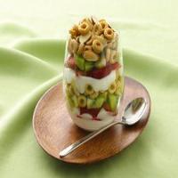 Crunchy-Topped Strawberry-Kiwi Parfaits_image