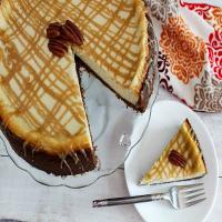 Eggnog Kahlua Cheesecake With a Gingersnap Crust_image