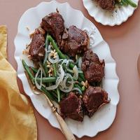 Spice Rubbed Lamb Chops with Green Beans image