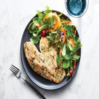 This Broiled Tilapia With Yogurt and Herbs Is Just 182 Calories_image