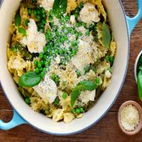 One-Pot Pasta with Asparagus and Ricotta_image