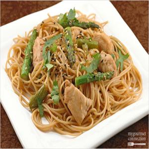 Sesame Noodles with Chicken and Asparagus_image