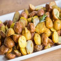 Air Fryer Crispy Garlic Potatoes_image