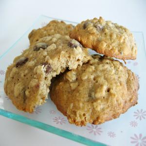 Mina Newton Oatmeal Raisin Cookies image