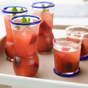 Berry, Melon and Mint Iced Tea_image