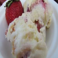 Strawberry Custard Cake_image