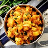 Aloo gobi - potatoes and cauliflowers curry_image
