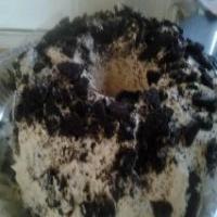 Shug's Oreo Bundt Cake_image