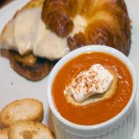 Comfort Essentials: The Best Fennel Tomato Soup_image