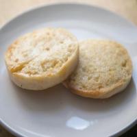 Gluten-Free English Muffins_image