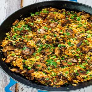 Couscous Pilaf with Sauteed Mushrooms_image