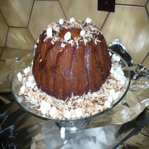 Coconut Sour Cream Bundt Cake With Sugar Icing and Marshmallows_image