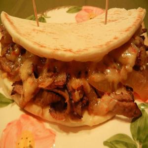 Roast Beef and Whiskey Onion Flatbread Sandwiches_image