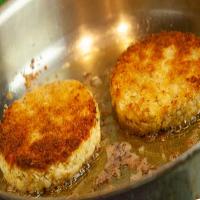 Crabless Crab Cakes with Chicken_image