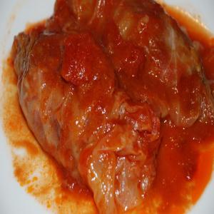 Stuffed Cabbage Rolls With Sweet and Sour Sauce_image