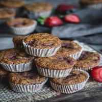 Healthy Strawberry Mini Muffins_image