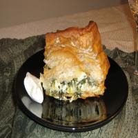 Bosnian Pita (phyllo pie) with Spinach Filling_image