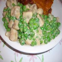 Creamed Peas and Mushrooms image