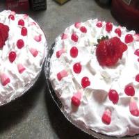 Strawberry Cream Cheese Sweetheart Pie_image