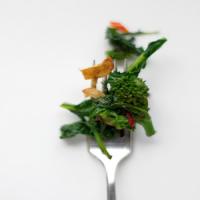 Broccoli Rabe with Sun-Dried Tomatoes_image