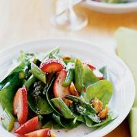 Spinach, Asparagus, and Strawberry Salad_image