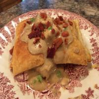 Creamed Chicken Over Puff Pastry_image