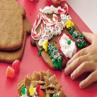 Easy Gingerbread Houses_image
