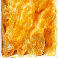Simply Rich Cheddar Scalloped Potatoes_image