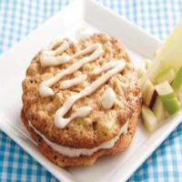 Oatmeal-Apple Cream Pies_image