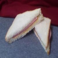 Bologna and Cheese Sandwich_image