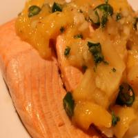 Grilled Salmon W/Pineapple Salsa_image